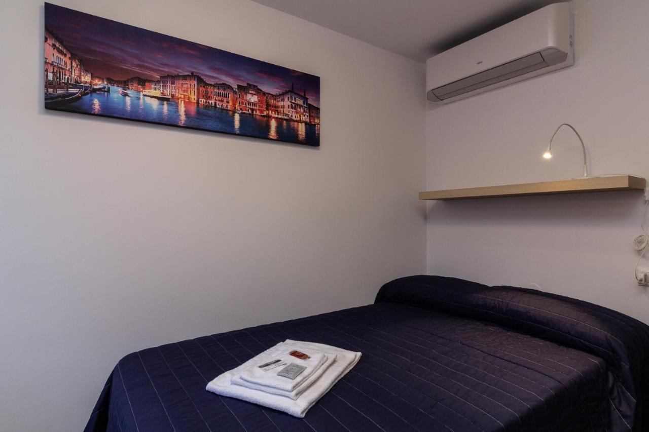 Veneziacentopercento Apartments & Rooms Ngoại thất bức ảnh