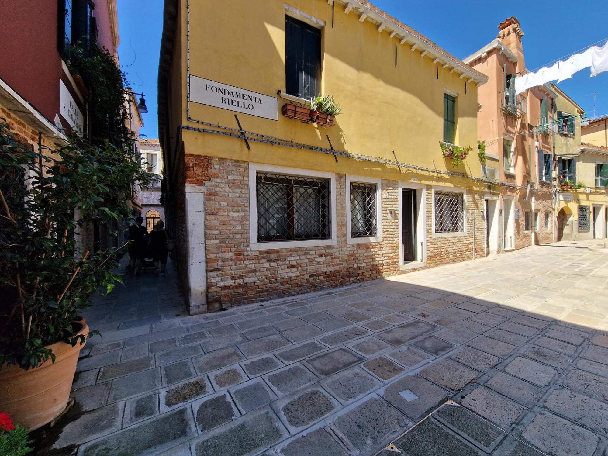 Veneziacentopercento Apartments & Rooms Ngoại thất bức ảnh